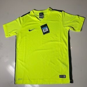 Nike Youth Unisex Soccer Shirt Size Medium NWT Neon Yellow with Black Accents